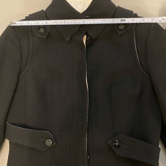 Authentic Chanel black jacket with removable collar and sleeves - Picture 10 of 14